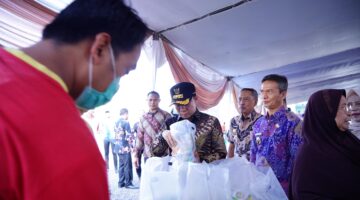 Pj. Bupati Pringsewu Dr. Marindo Kurniawan, ST., MM., Membuka Gerakan Pangan Murah (GPM)